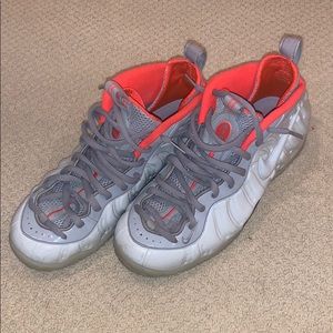 Nike Foamposite “grey yeezy” size 10.5 $150